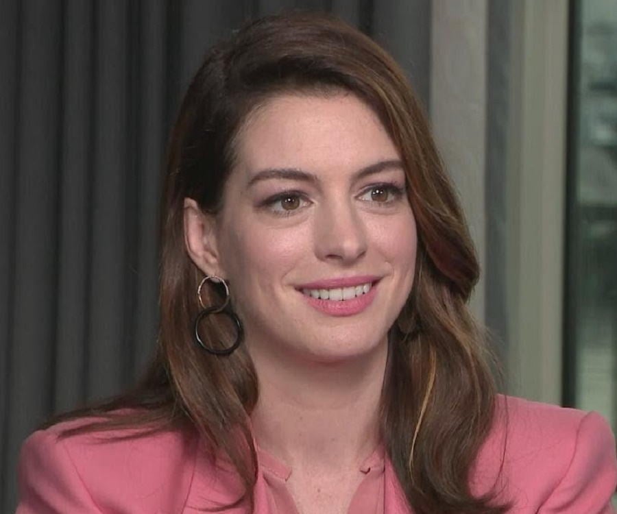 Collection 93+ Pictures Latest Photos Of Anne Hathaway Sharp