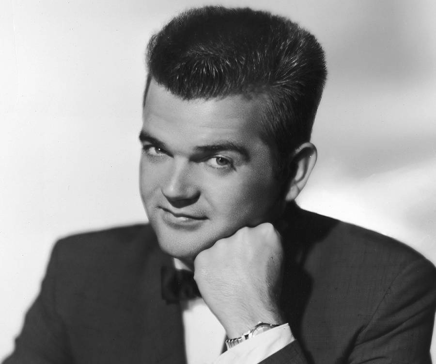 Conway Twitty Biography - Facts, Childhood, Family Life & Achievements
