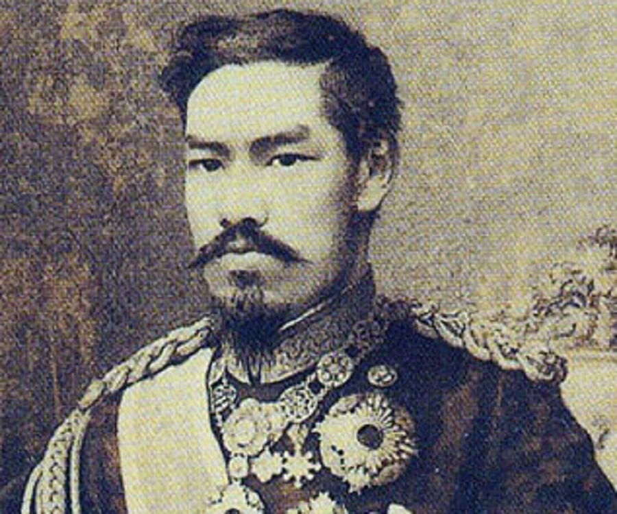 Emperor Meiji Biography - Facts, Childhood, Family Life & Achievements