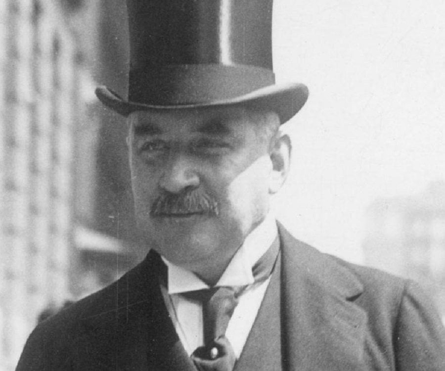 J P Morgan Biography Childhood Life Achievements Timeline