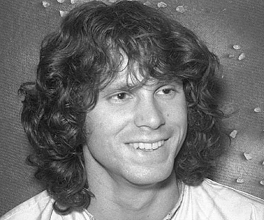 Jim Morrison Biography - Facts, Childhood, Family Life & Achievements