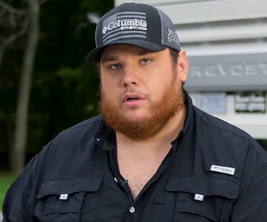 Luke Combs Biography - Facts, Childhood, Family Life & Achievements
