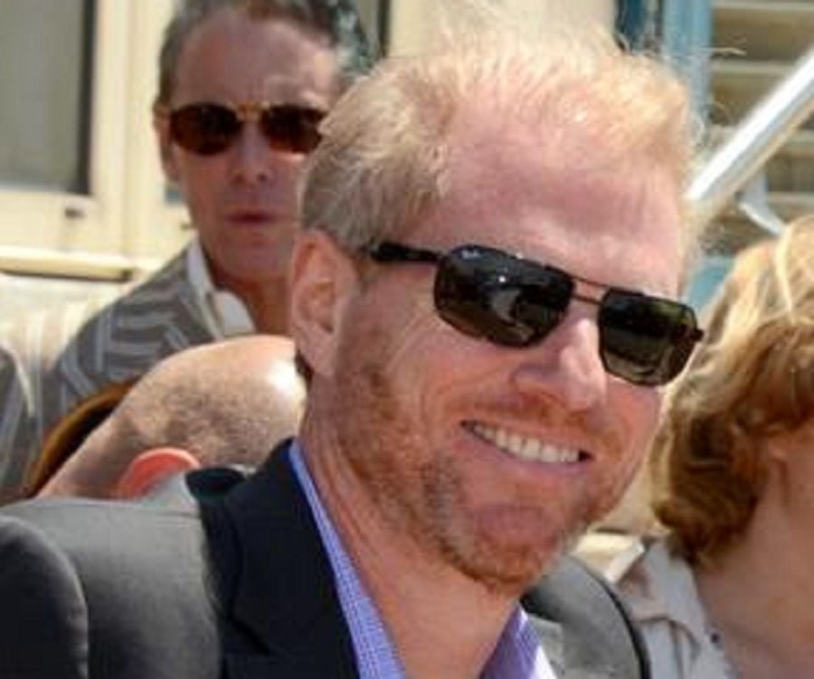 Next photo of Noah Emmerich