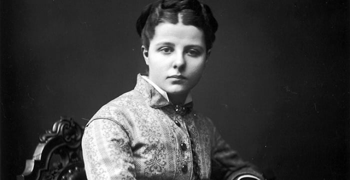 Annie Besant Biography - Childhood, Life Achievements 