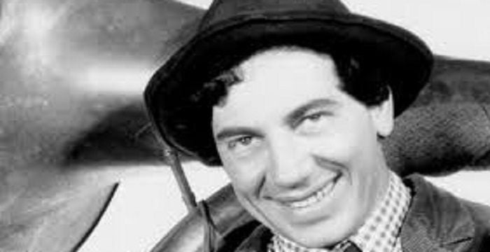 Chico Marx Biography - Childhood, Life Achievements & Timeline