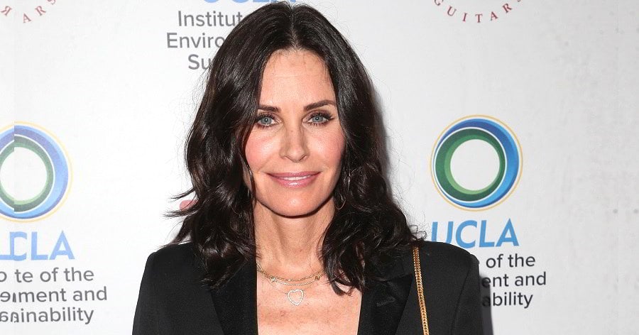 Courteney Cox Biography - Facts, Childhood, Family Life ...