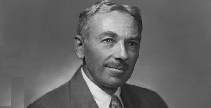 E. B. White Biography - Childhood, Life Achievements & Timeline