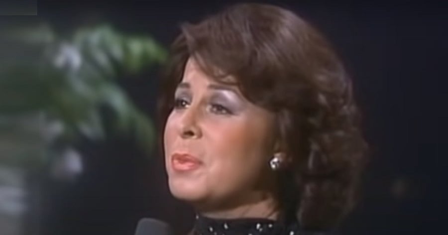 Eydie Gorme Biography - Facts, Childhood, Family Life, Achievements