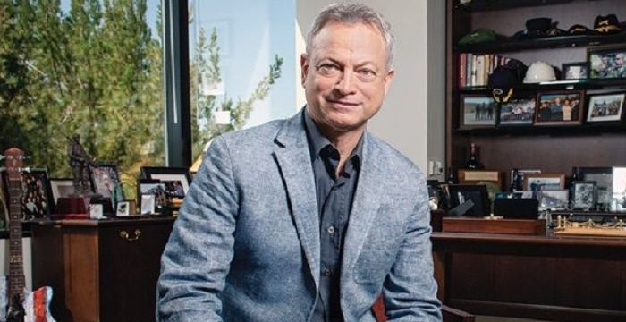 Gary Sinise Biography - Facts, Childhood, Family Life & Achievements