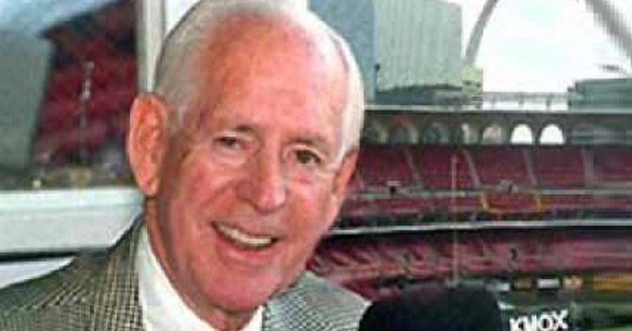 Jack Buck Biography - Childhood, Life Achievements & Timeline