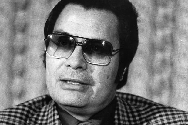 Jim Jones Biography - Facts, Childhood, Family & Achievements of Cult