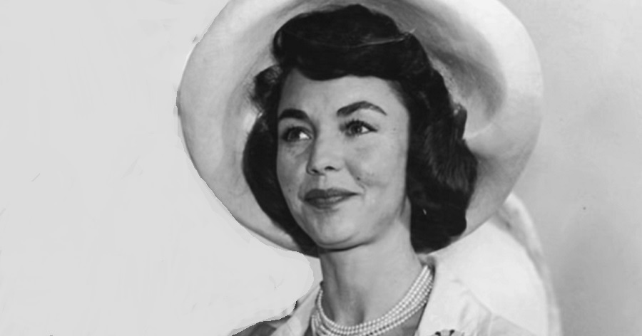 Jennifer Jones Biography - Childhood, Life Achievements & Timeline