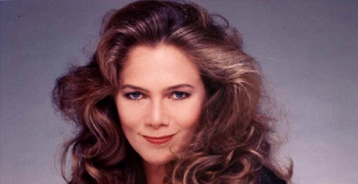 Next photo of Kathleen Turner