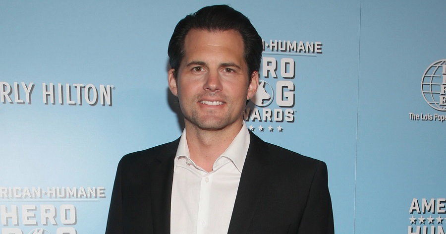 Kristoffer Polaha Biography - Facts, Childhood, Family Life, Achievements