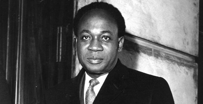 what is the biography of dr kwame nkrumah