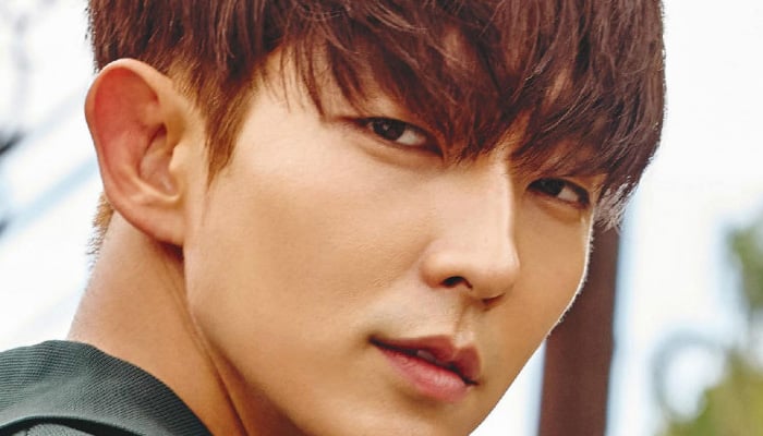 Lee Joon-gi Biography - Facts, Childhood, Family Life & Achievements of