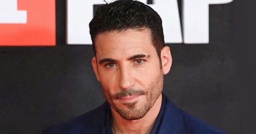 Miguel Ángel Silvestre Biography - Facts, Childhood, Family Life ...