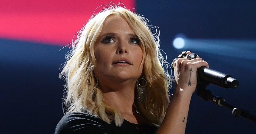 Miranda Lambert Biography - Facts, Childhood, Family Life & Achievements