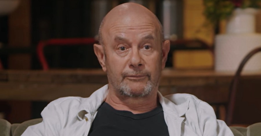 Nick Hornby Biography - Childhood, Life Achievements 