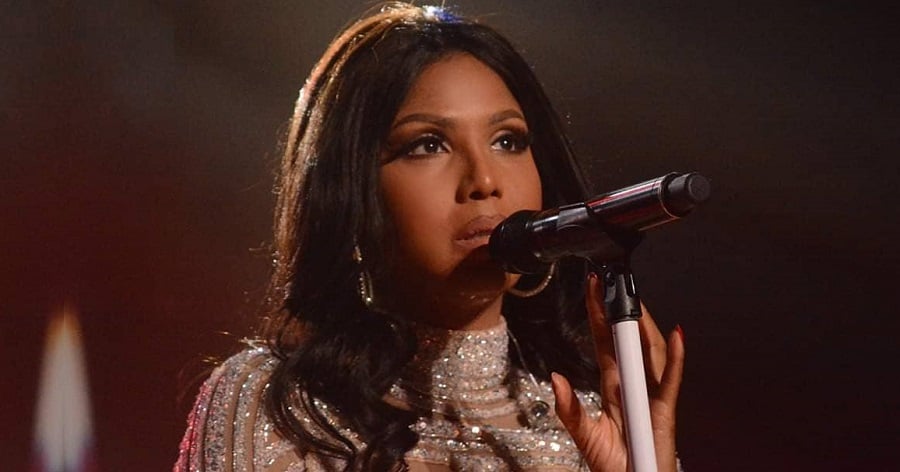 Toni Braxton Biography - Facts, Childhood, Family Life & Achievements