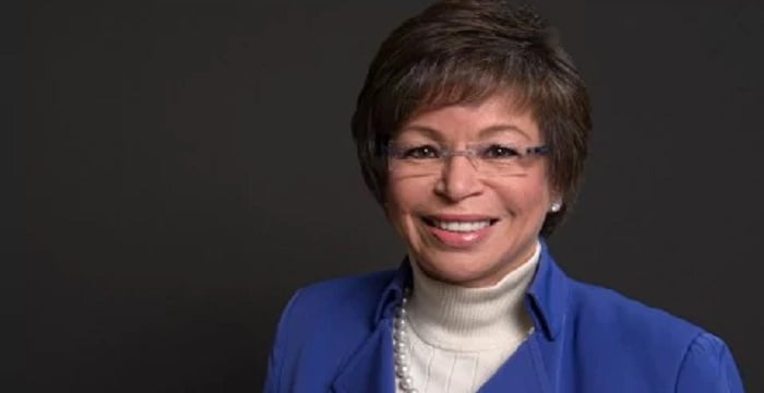 Valerie Jarrett Biography - Childhood, Life Achievements & Timeline