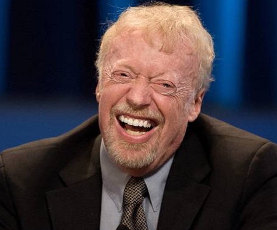 Phil Knight Biography Childhood, Life Achievements & Timeline