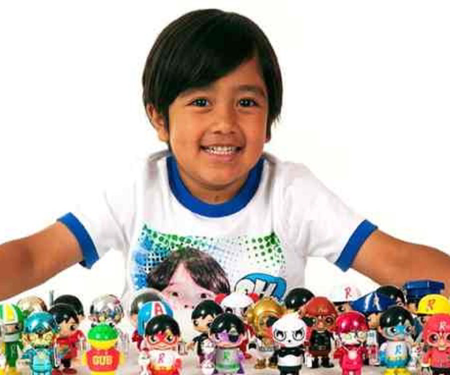 Ryan ToysReview Bio, Facts, Family Life of YouTuber