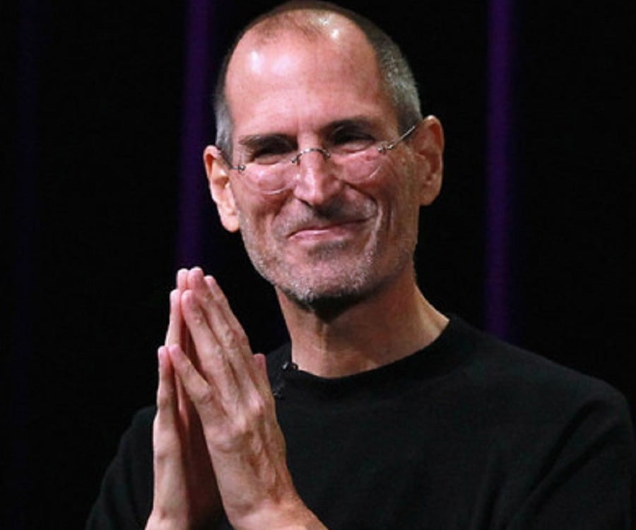 short biography of steve jobs in english
