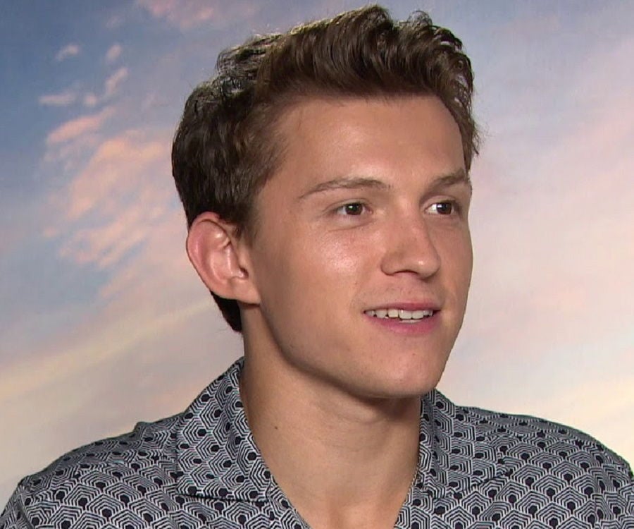 Tom Holland Biography - Facts, Childhood, Family Life of ...