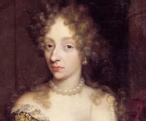 Famous 17th Century Empresses & Queens