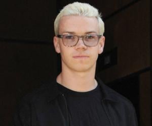 Will Poulter Biography - Facts, Childhood, Family Life & Achievements